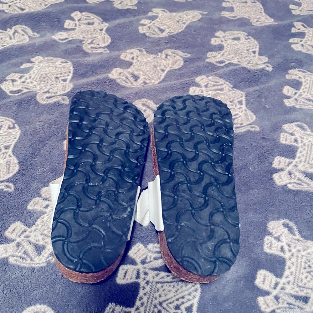 Birkenstock White Leather Thong Sandals - Picture 5 of 6